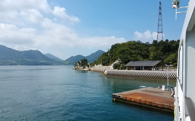 12分程度の船旅なので、あっという間にうさぎ島に到着